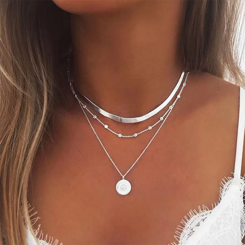 Colar Feminino Em Camadas Da Moda , Corrente De Lâminas De Disco De Personalidade