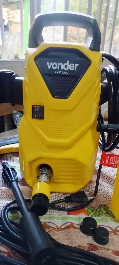 Lavadora de Alta Pressão Potente Compacta 1200W Porta Detergente Lav1300 Vonder