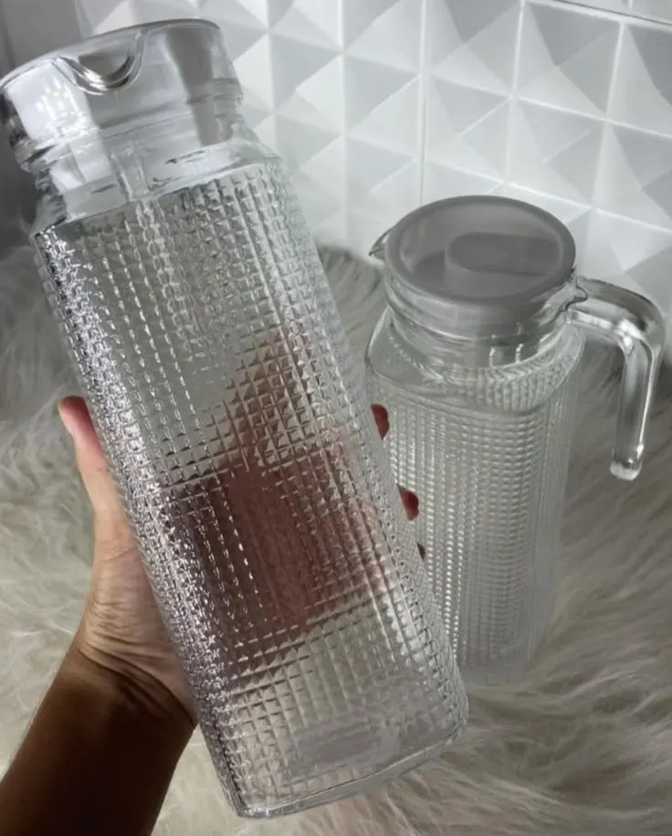 JARRA DE VIDRO COM TAMPA 1L