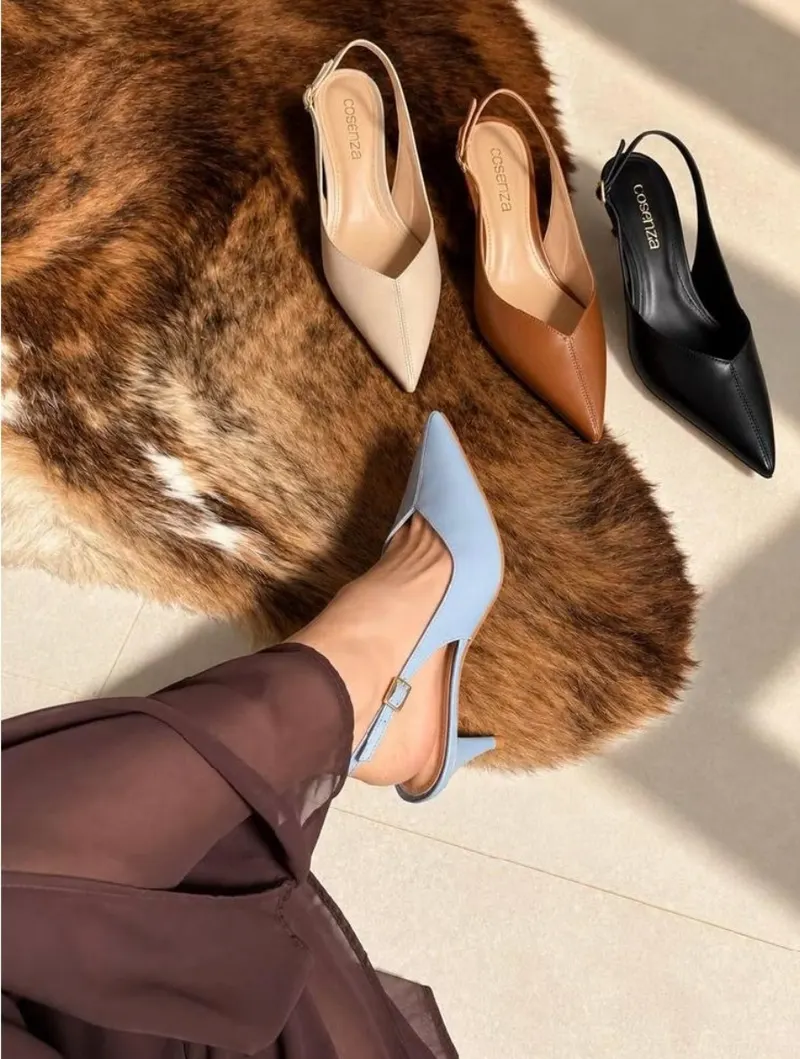 Scarpin Slingback Lívia Couro Legítimo Bico Fino Salto Fino 6cm