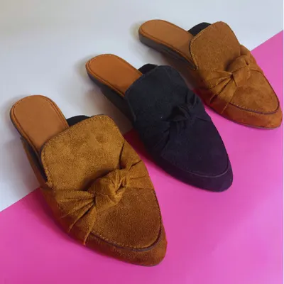 Sapatilha Feminina Mule Bico Fino Camurça Feita à mão