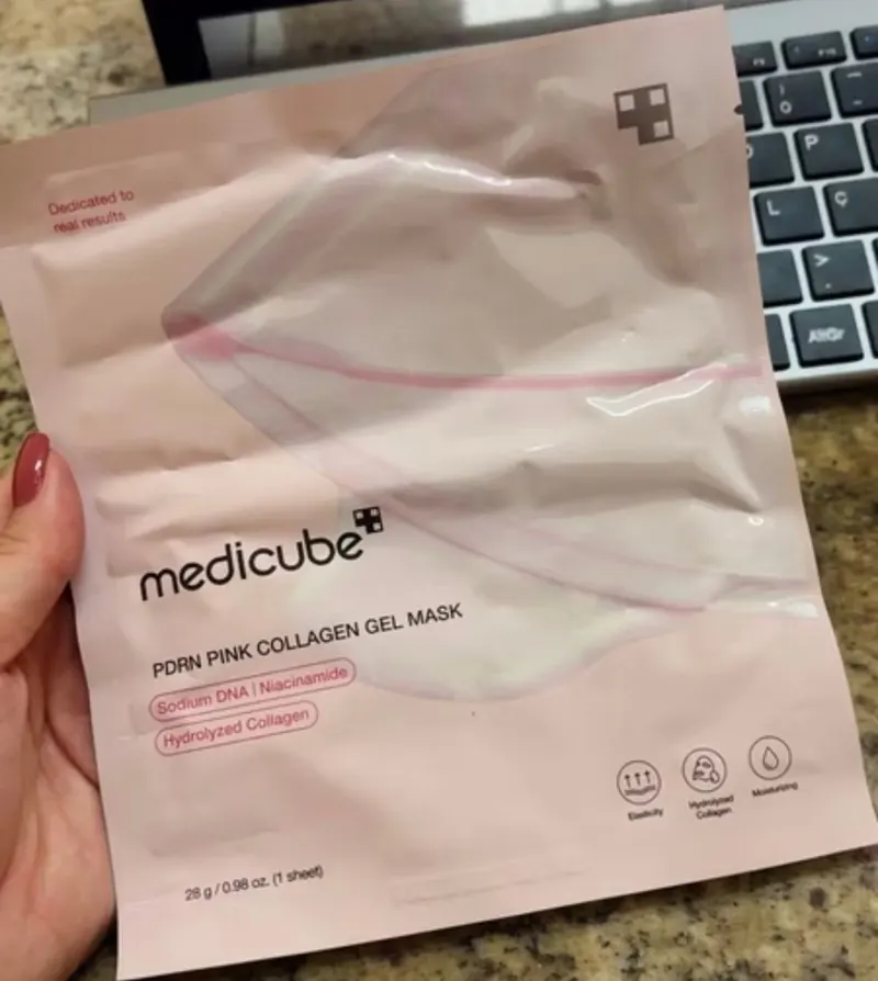 Folha De Máscara MEDICUBE 1ea (8 Tipos)