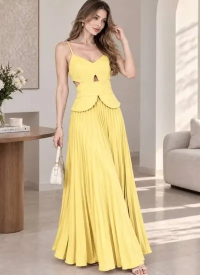 Vestido Longo Feminino Plissado com Recortes na Cintura, Alça Fina e Decote V Elegante para Festa e Casamento