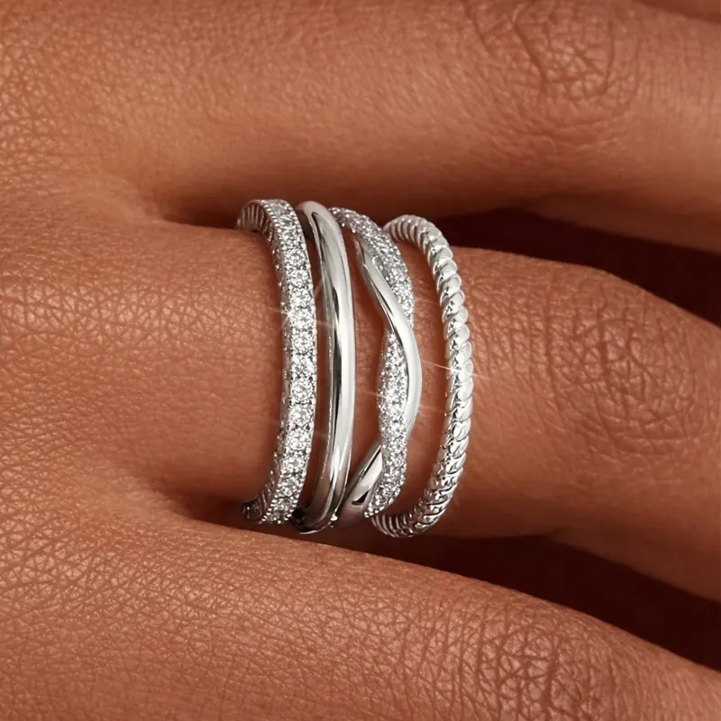 kit 4 anéis Feminino a Prata 925 delicado com Zircônias Brilhantes Elegante em banhado a