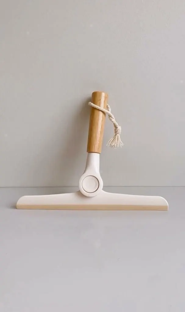 Rodo de Pia Dobrável com Cabo de Bambu Oikos Rodinho Off White Bege