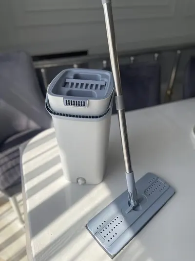 Rodo Flat Mop e Balde Lava e Seca Profissional com 2 Refis Limpeza Prática