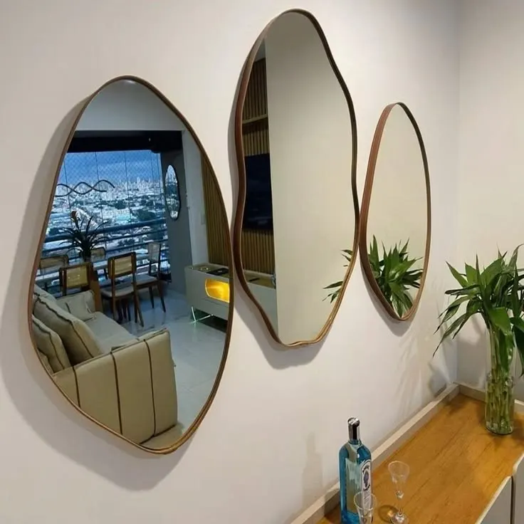 Kit 3 Espelhos Orgânicos Decorativos Parede 60x40 e 70x50 Moldura Couro Reforçado + Suporte Sala Quarto Banheiro
