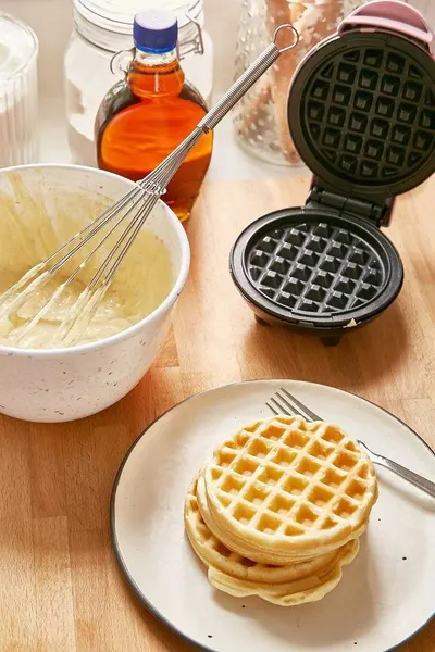 Máquina Para Fazer Redonda/Coração/Donuts Waffles Em Forma Rosquinhas Pequena Portátil 350w Mini Elétrico110V e 220V