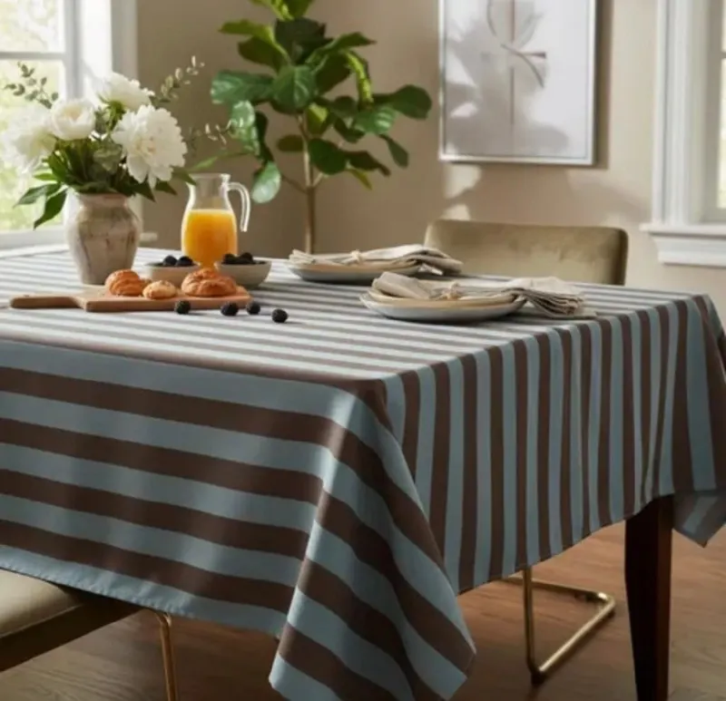 Toalha De Mesa Retangular Luxo 8 lugares Marrom/Tiffany 2,70x1,60