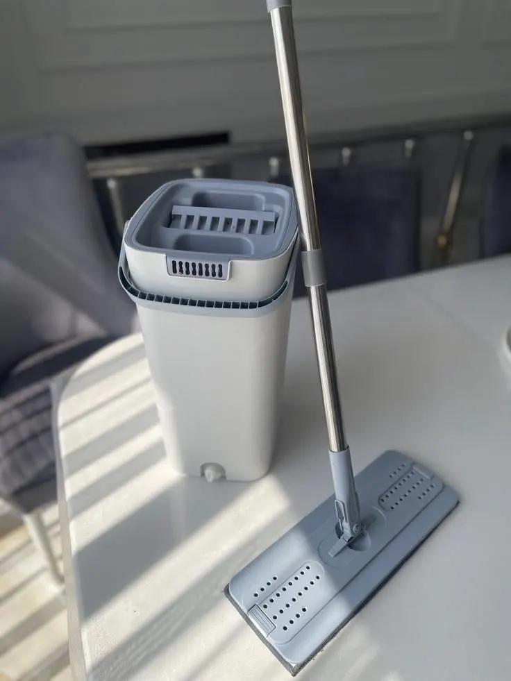 Rodo Flat Mop e Balde Lava e Seca Profissional com 2 Refis Limpeza Prática