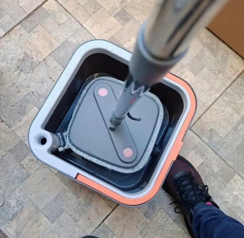 Mop Esfregão Com Refil Microfibra Balde Separa Água Limpa E Suja Interno 2,6L e Externo 3,2L
