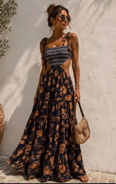 Vestido indiano longo,três marias, em camadas,com lastex.