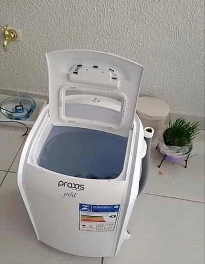 Mini Lavadora Praxis 1,2 kg Petit Branca 127V