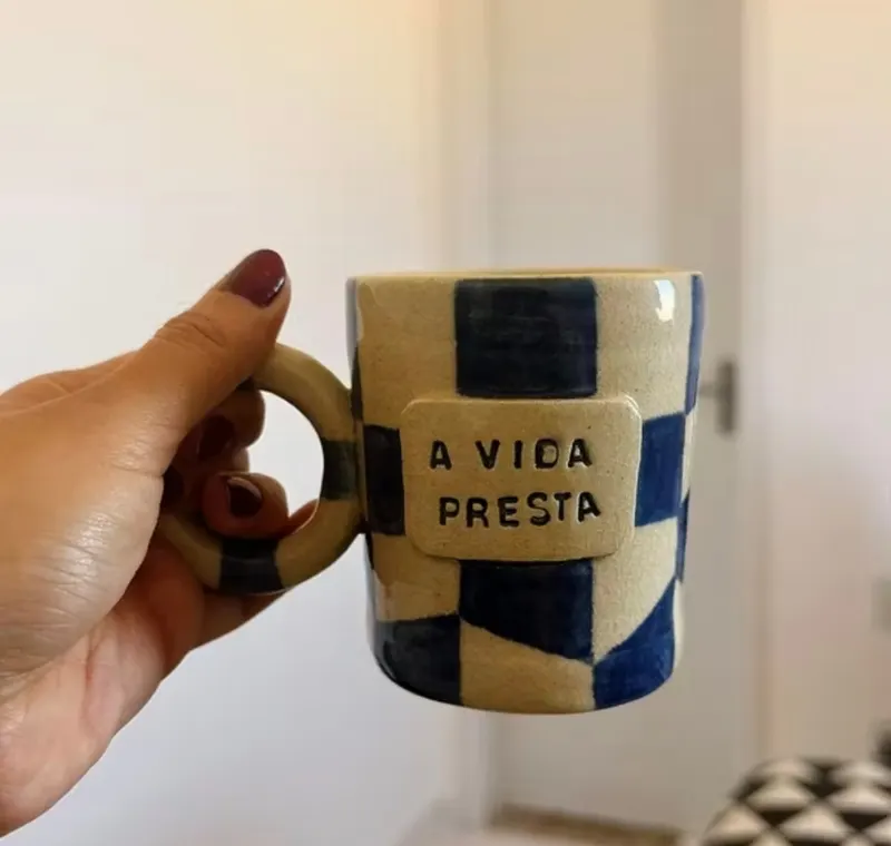 caneca bolinhas , xícara , chá café artesanal cerâmica 280ml