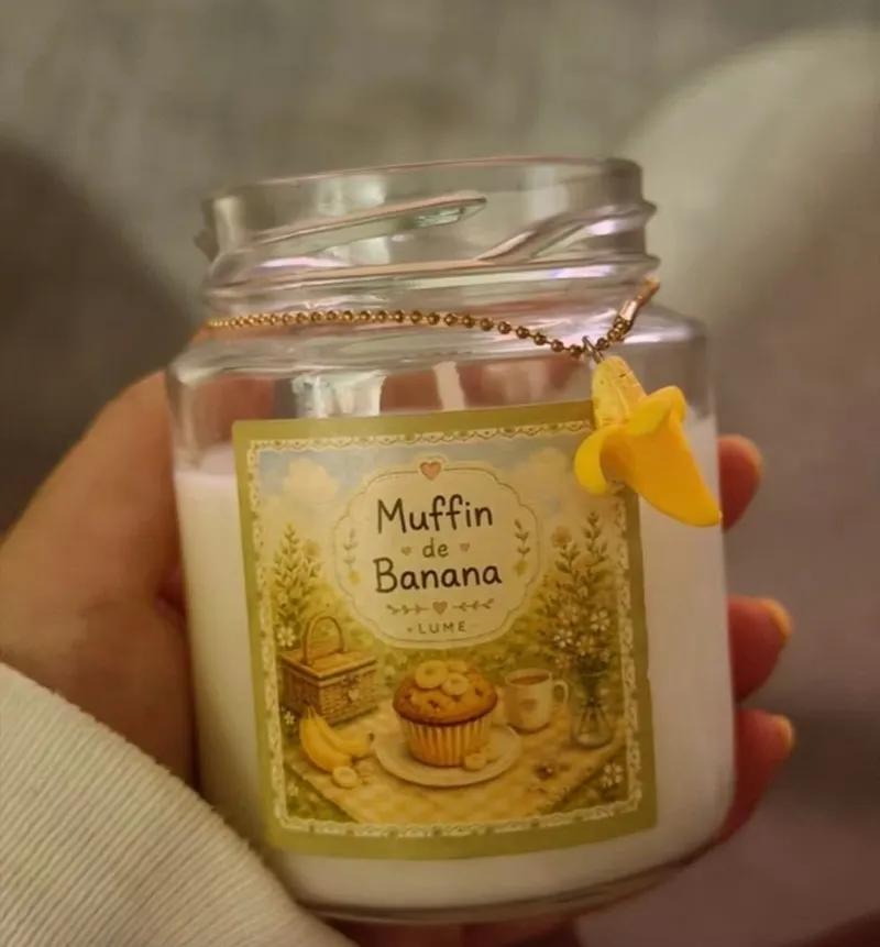 Vela Aromática 200g | Doces Momentos | Banana, Cappuccino, Limão e Biscoito