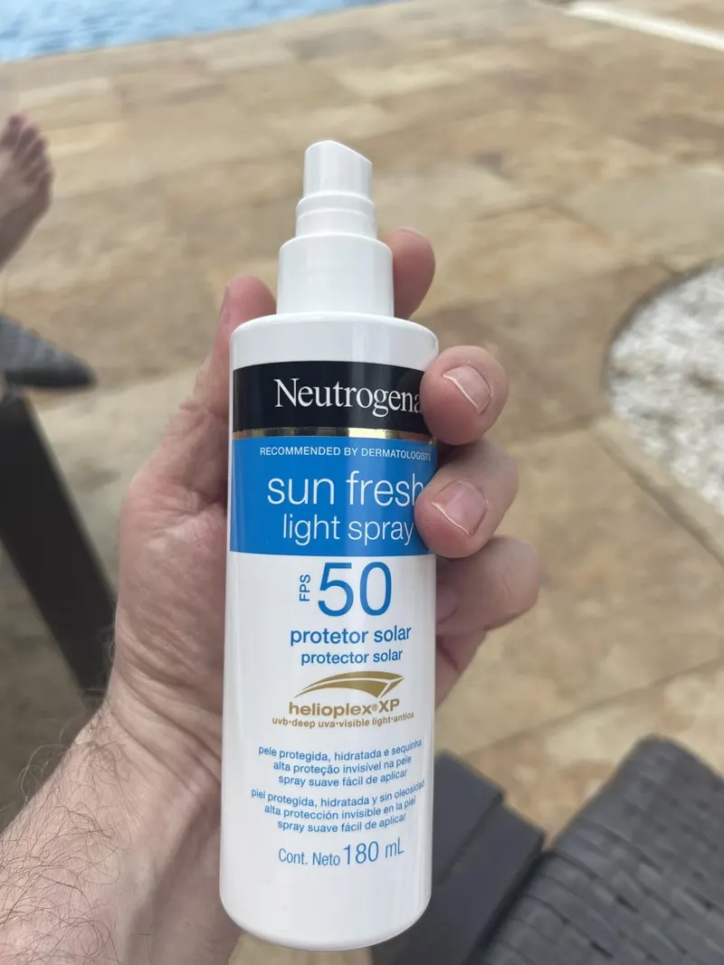 Protetor Solar Corporal Spray Neutrogena Sun Fresh, FPS 50, 180ml | Light
