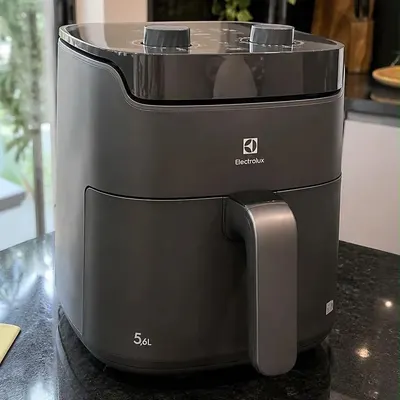 Air Fryer Electrolux por Rita Lobo 5,6L Cinza Efficient Economia de Energia 1400W (EAF40)