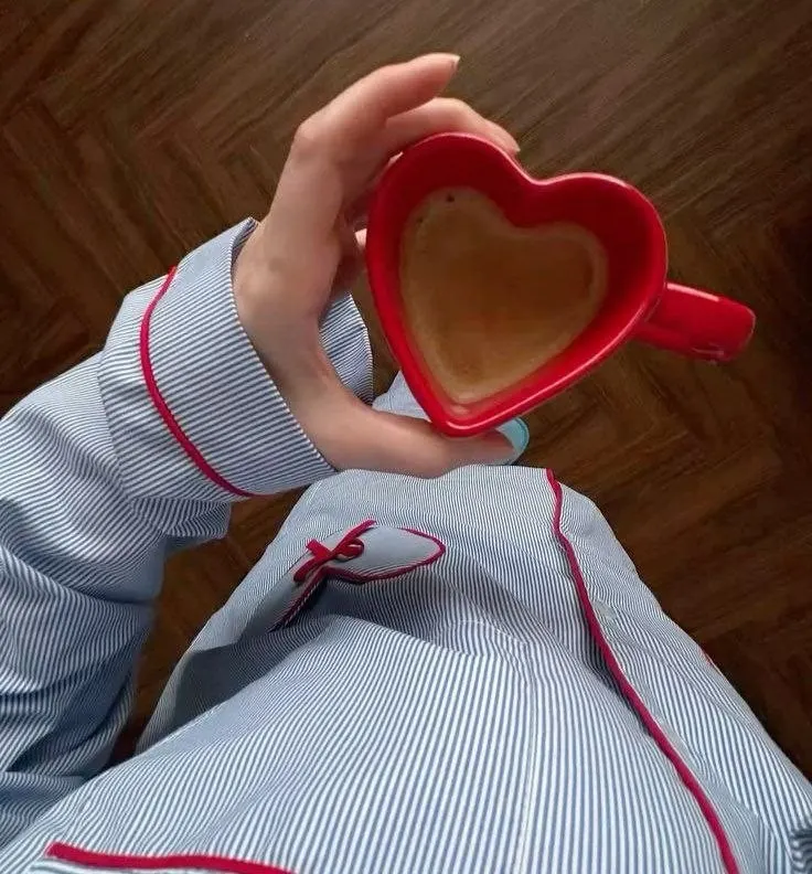Xícara de Café e Chá com Formato de Coração em Cêramica