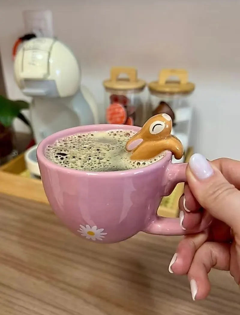 Caneca Coelho Pendurado Rosa 200ml Cerâmica