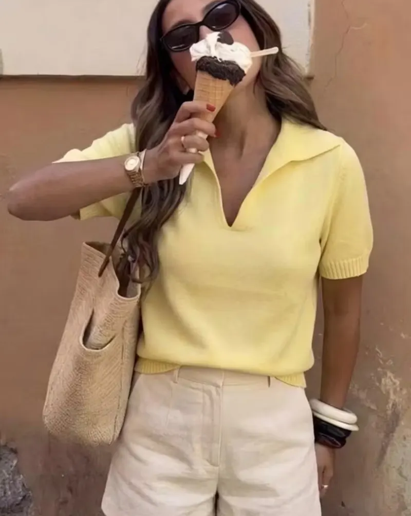 Blusa Feminina Tricot Lisa Gola Polo Confortável e Elegante/Tendencia
