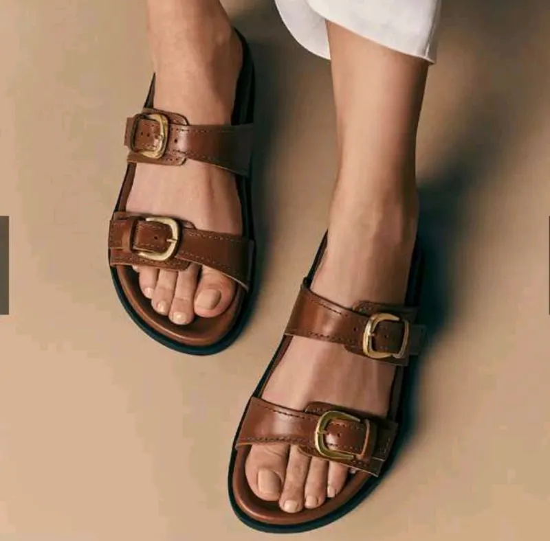 Papete Feminina Iris Tan